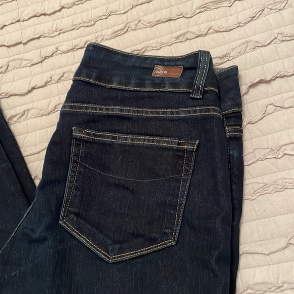 Paige Dark indigo 31 inch boot flare jeans . Excellent cond. 9 1/2 inseam 13 bck - Picture 5 of 6